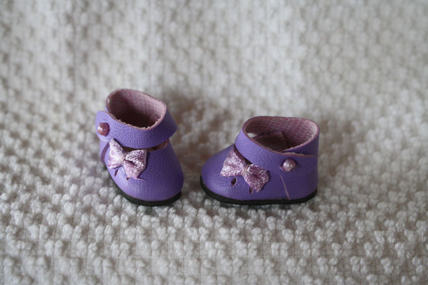 Ribbon Side Shoe