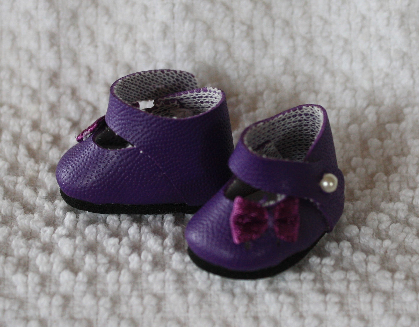 Ribbon Side Shoe