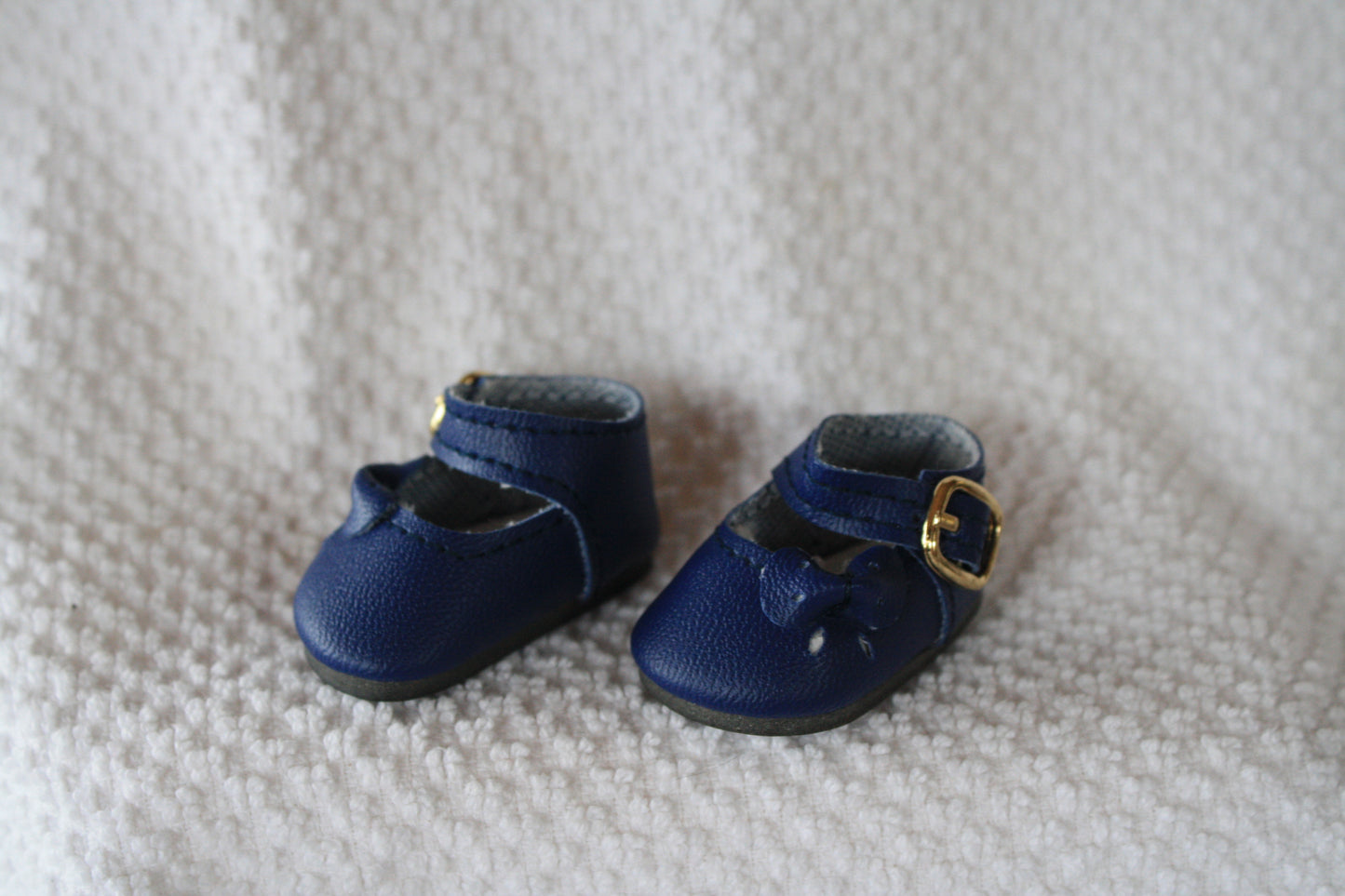 Ribbon Side Shoe