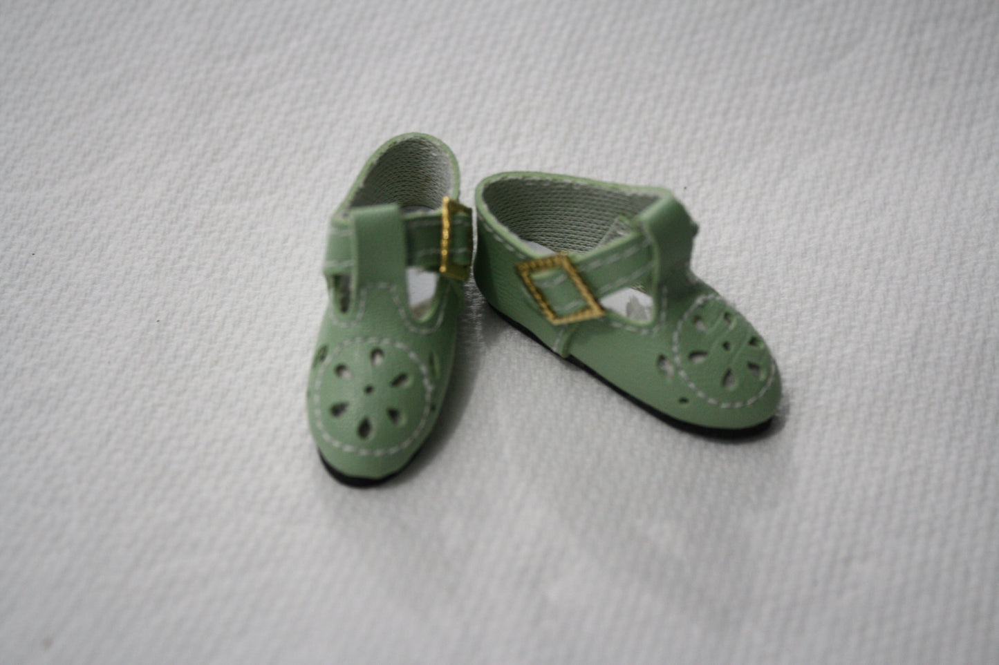 Modern T-Strap