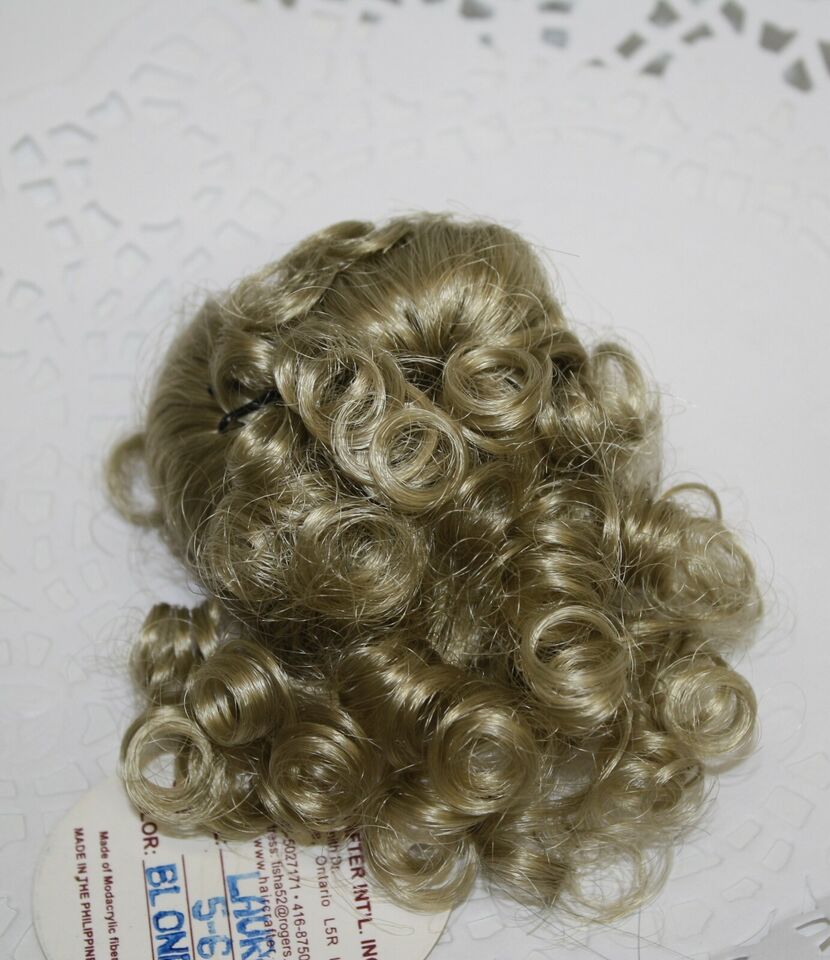 Laura Synthetic Wig ON SALE !!