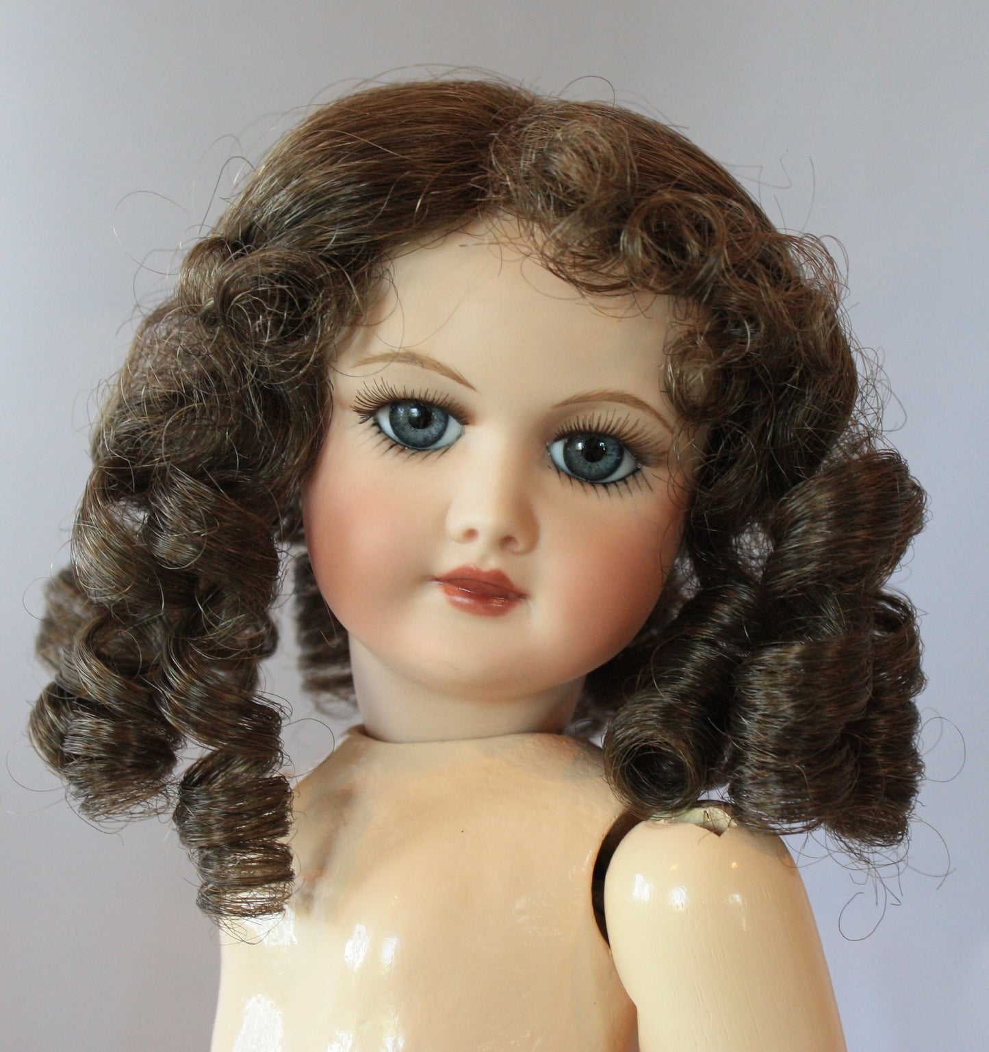 Lindsey Synthetic Wig