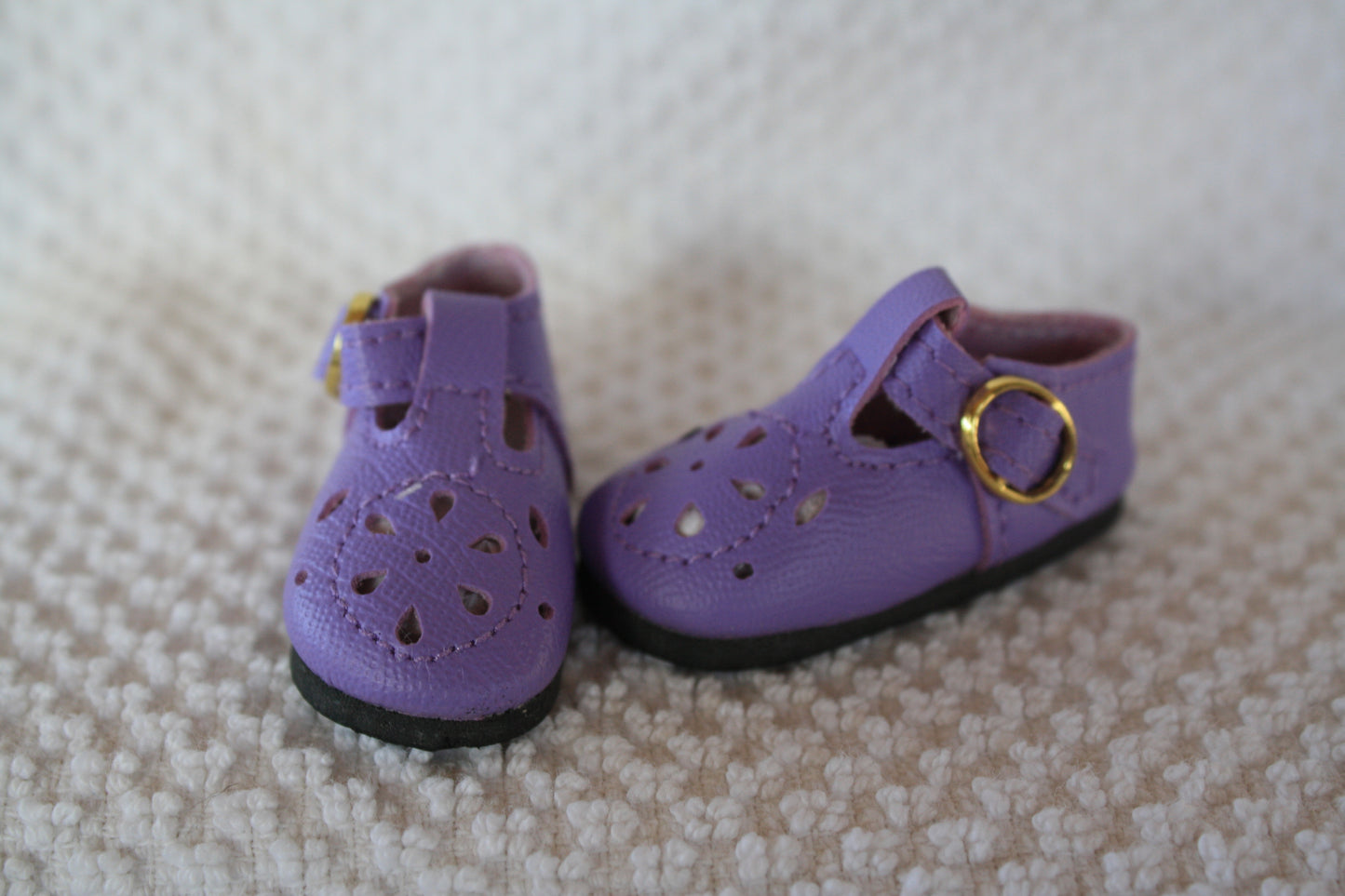 Modern T-Strap