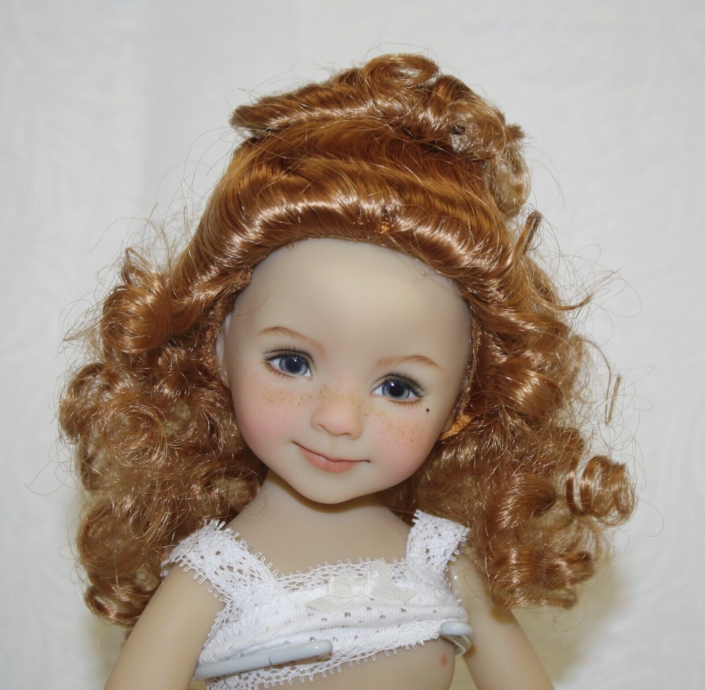 Laura Synthetic Wig ON SALE !!